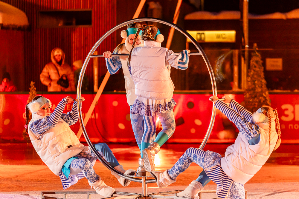 Ледовое шоу «Сказ о Руси» в парке Малевича