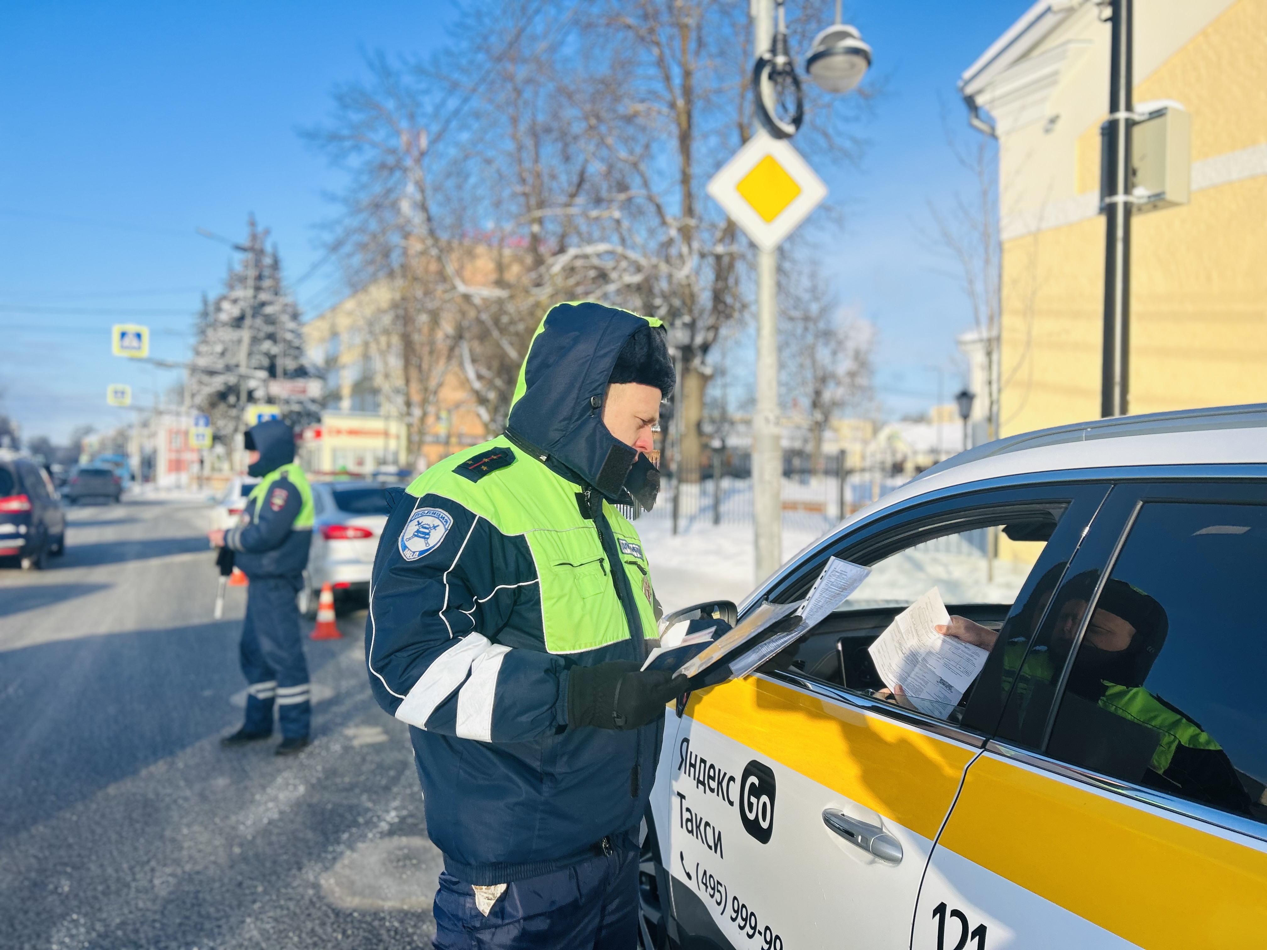 Водителей такси проверяют в Одинцовском округе