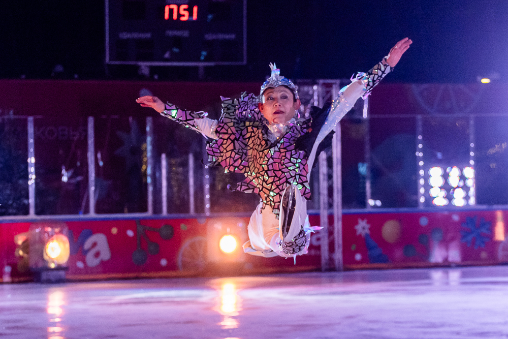 Ледовое шоу «Сказ о Руси» в парке Малевича