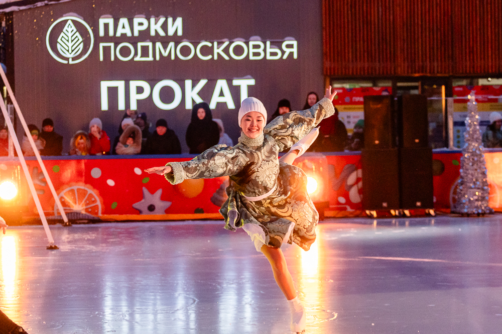 Ледовое шоу «Сказ о Руси» в парке Малевича