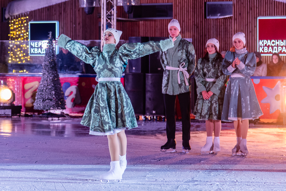 Ледовое шоу «Сказ о Руси» в парке Малевича