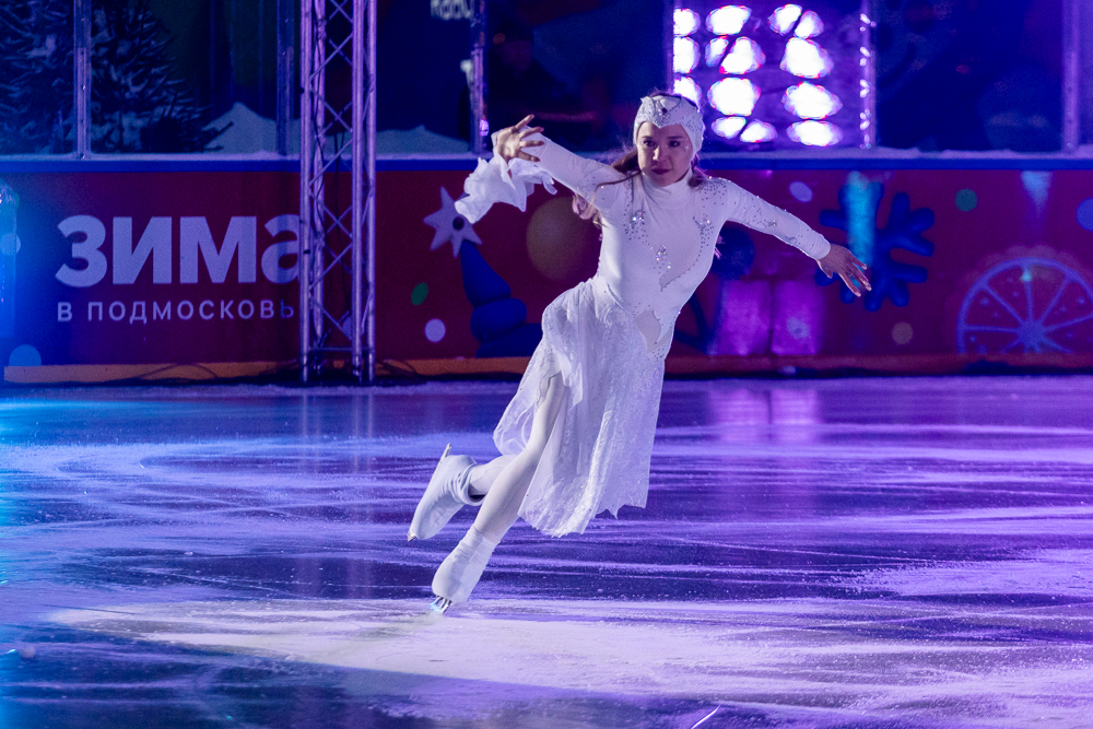 Ледовое шоу «Сказ о Руси» в парке Малевича