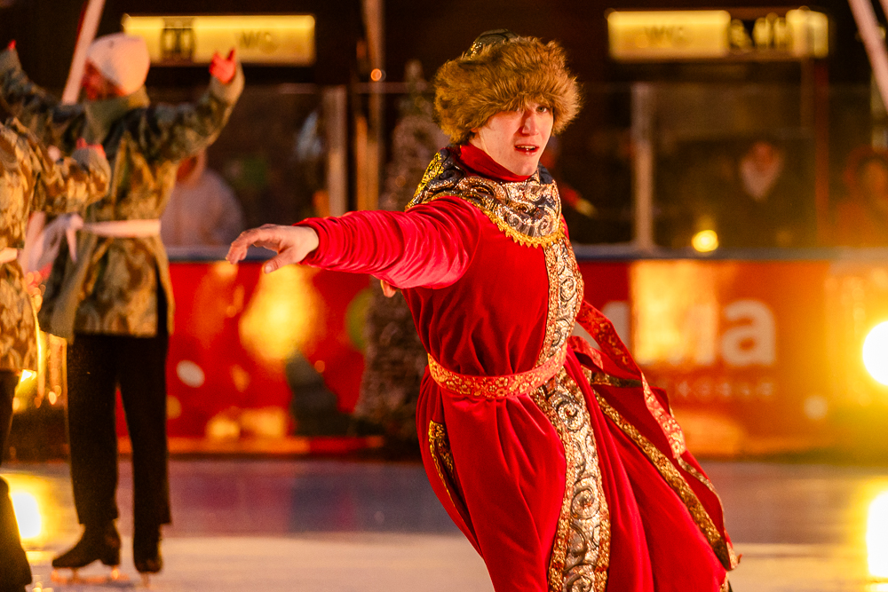 Ледовое шоу «Сказ о Руси» в парке Малевича