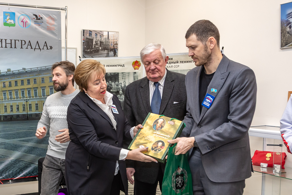 Открытие комплексного музея в новом корпусе школы №9 в Одинцово