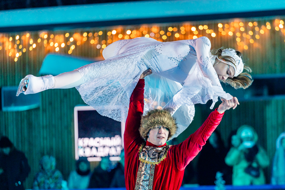 Ледовое шоу «Сказ о Руси» в парке Малевича