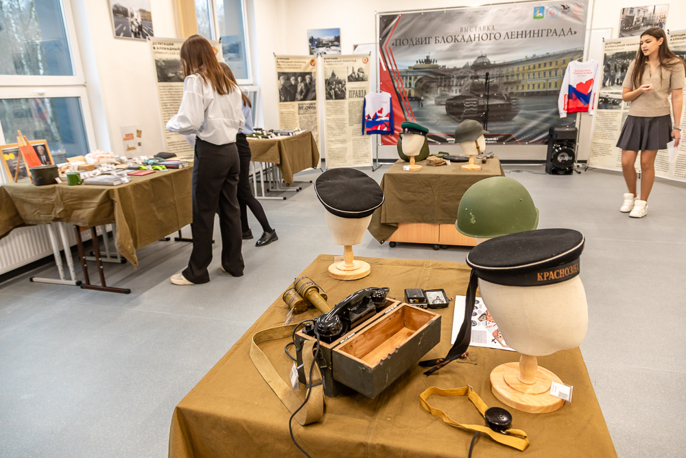 Экскурсию проводят одноклассники