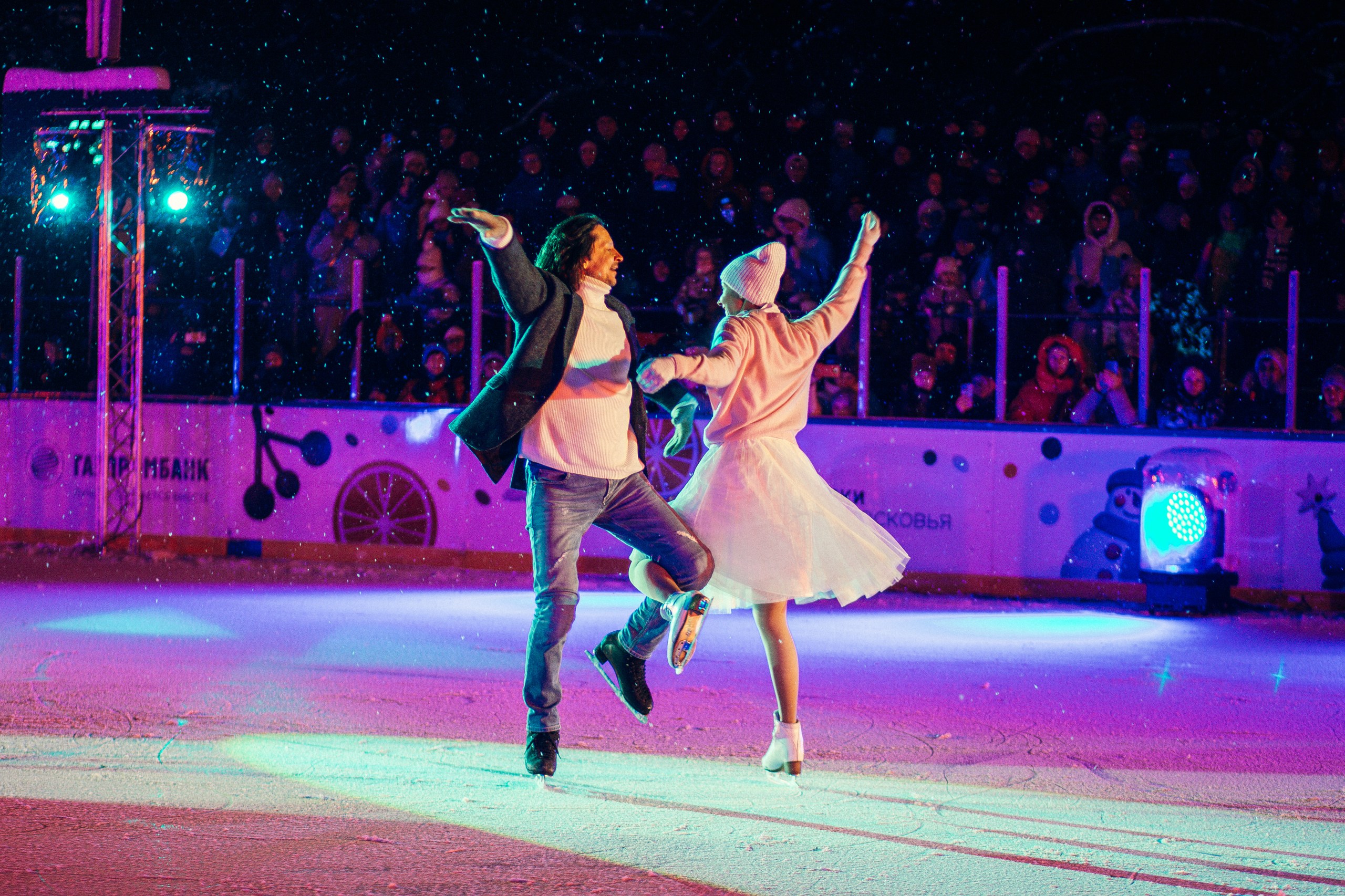 В Одинцовском округе прошёл фестиваль по фигурному катанию «Хрустальный лёд»