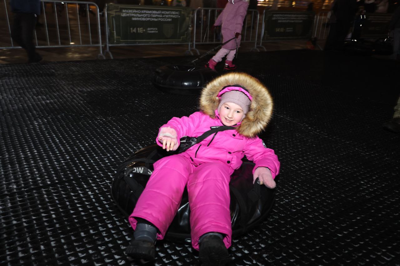 Главный каток Минобороны России в парке «Патриот»