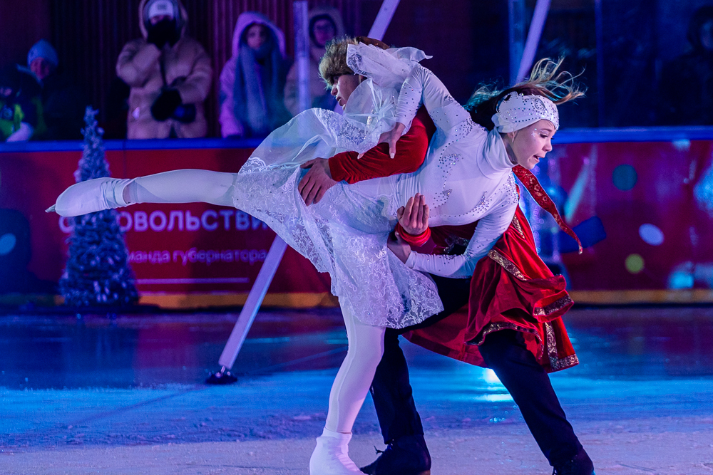 Ледовое шоу «Сказ о Руси» в парке Малевича