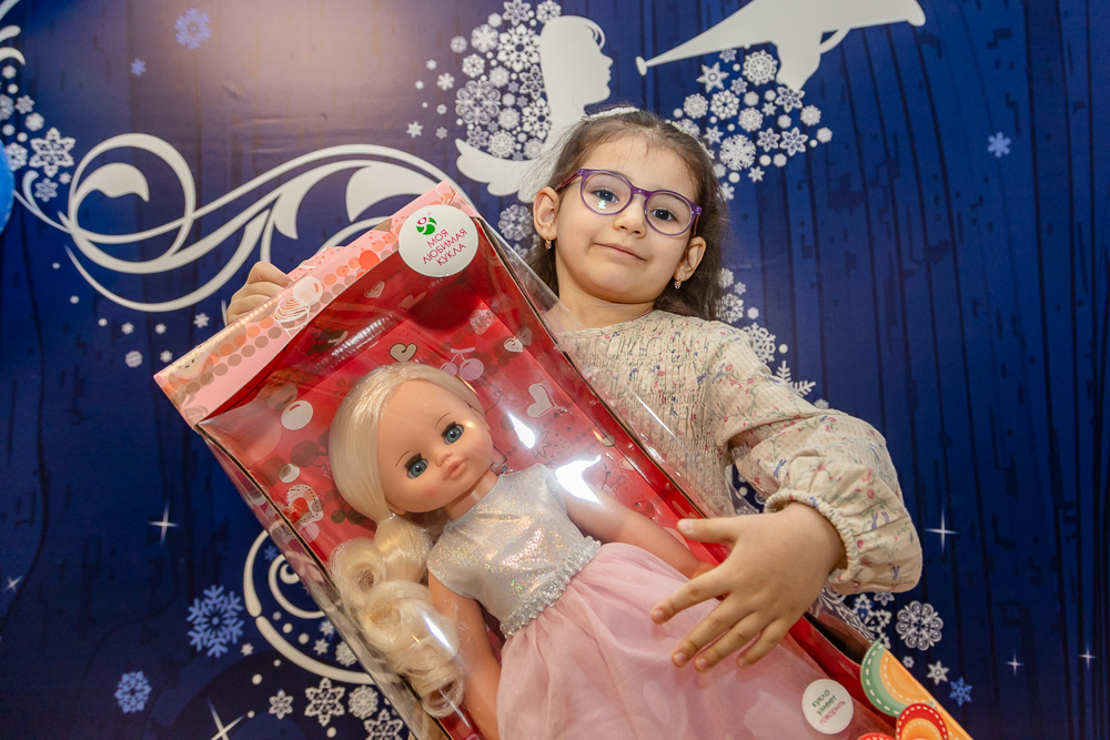 Выставка детско-юношеского рисунка и прикладного творчества «Рождественская звезда»