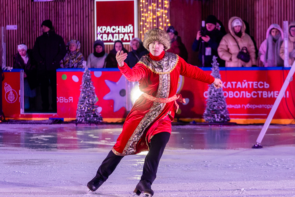 Ледовое шоу «Сказ о Руси» в парке Малевича